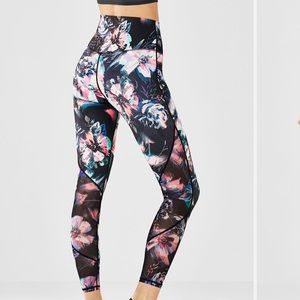 Fabletics High-Waisted Mesh PowerForm 7/8 Leggings